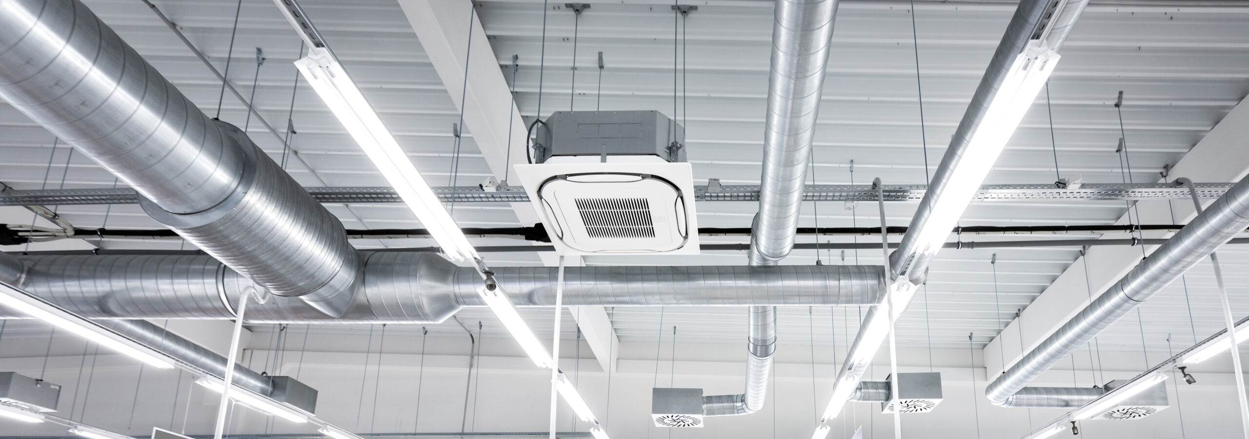 Ceiling,Mounted,Cassette,Type,Air,Condition,Units,With,Other,Parts uk electrical cable plug and light